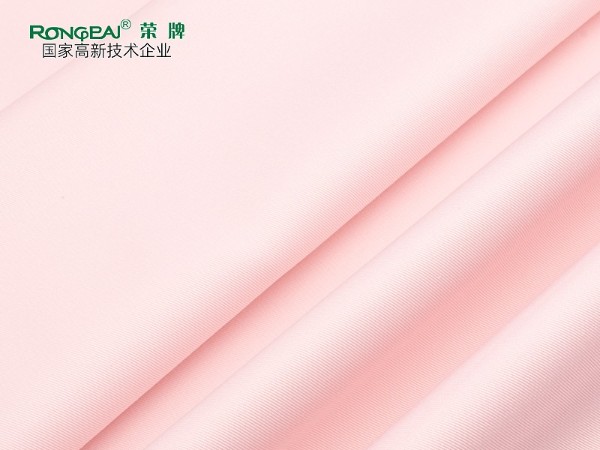 828#浅凤仙 精密纺双面卡新材料医护面料